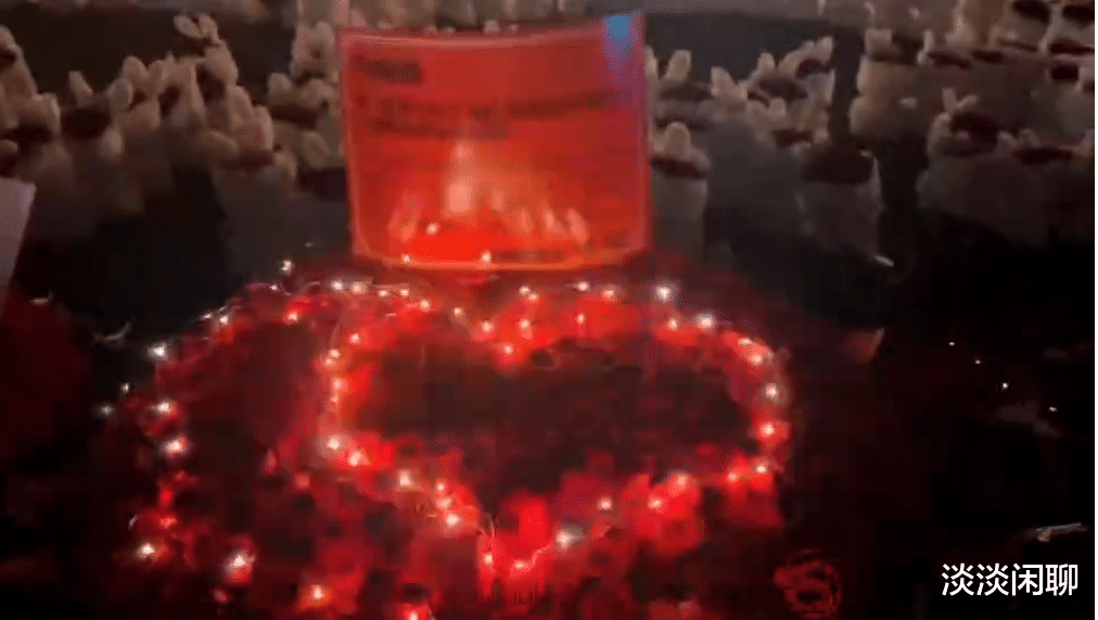 肖战|内娱究竟在怕肖战什么？破防一天狂刷10条微博，官方一锤定乾坤