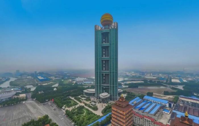 从全村人均奔驰到负债打工,华西村的经历拍成电影都没人敢信。