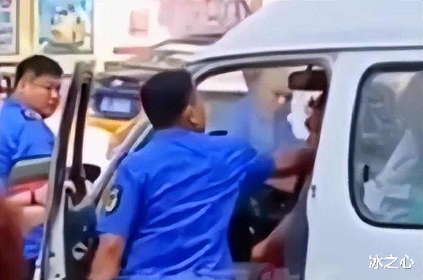 素素|河北一城管打骂货车司机“惩罚”结果出来后,引发公众不满