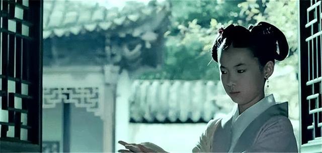 8岁女儿随口对了两句诗，父亲预言女儿将沦落风尘，14岁果然应验