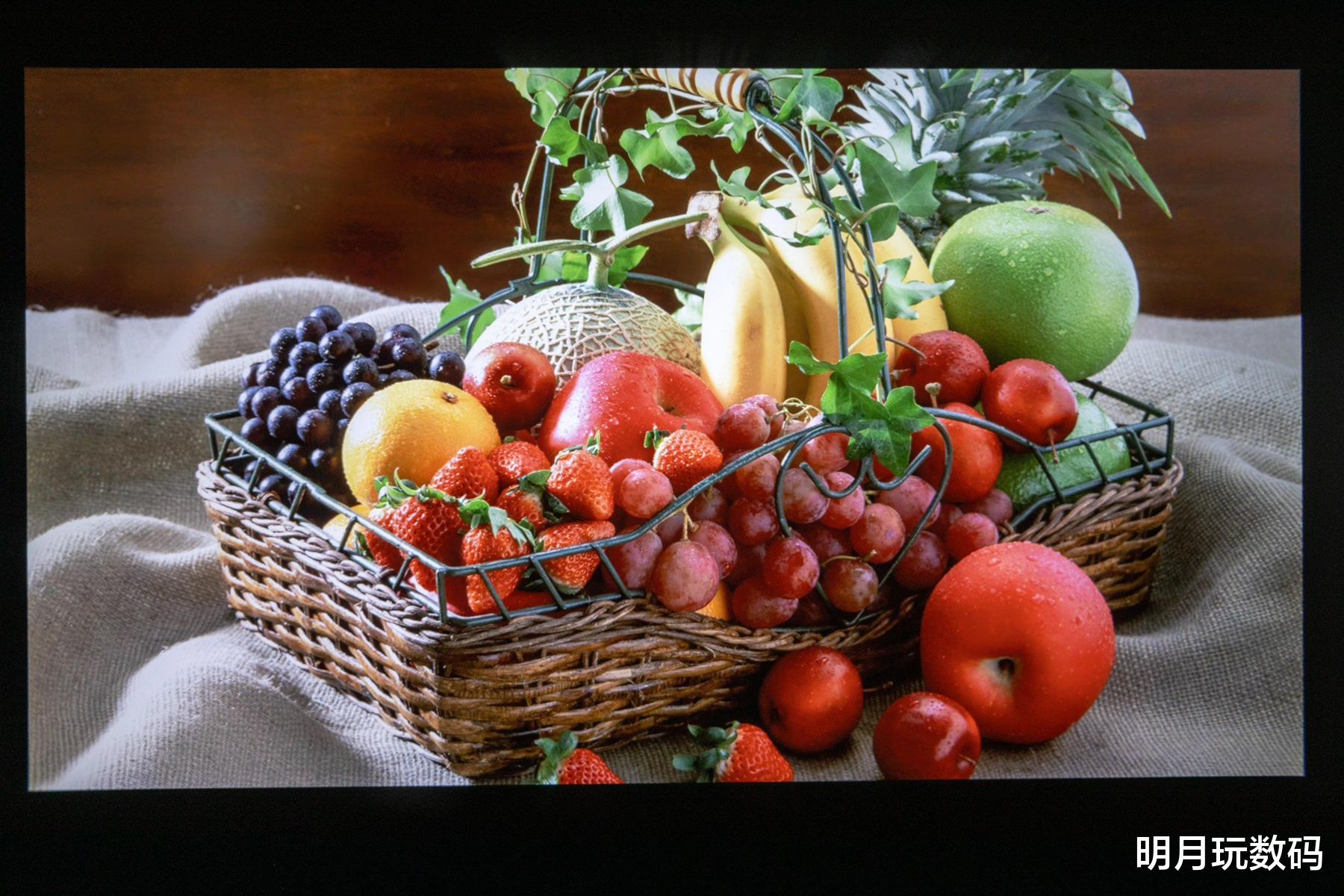 哈趣H2上手一周后的真实感受:白天也能看的千元投影