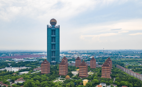 从全村人均奔驰到负债打工,华西村的经历拍成电影都没人敢信。