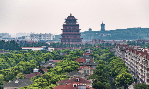 从全村人均奔驰到负债打工,华西村的经历拍成电影都没人敢信。