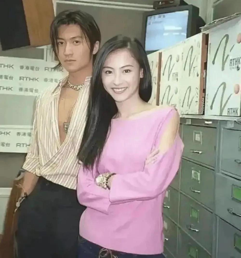 谢霆锋|张柏芝和谢霆锋疑似复合?同游日本,情人节一家五口度过