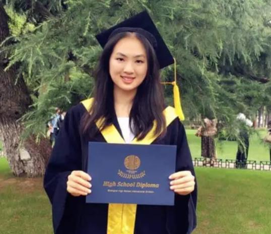 姚安娜|“华为千金”姚安娜,有私人飞机,住5亿豪宅,却仍非要当明星