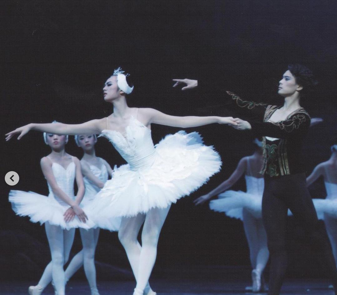 姚安娜|“华为千金”姚安娜,有私人飞机,住5亿豪宅,却仍非要当明星