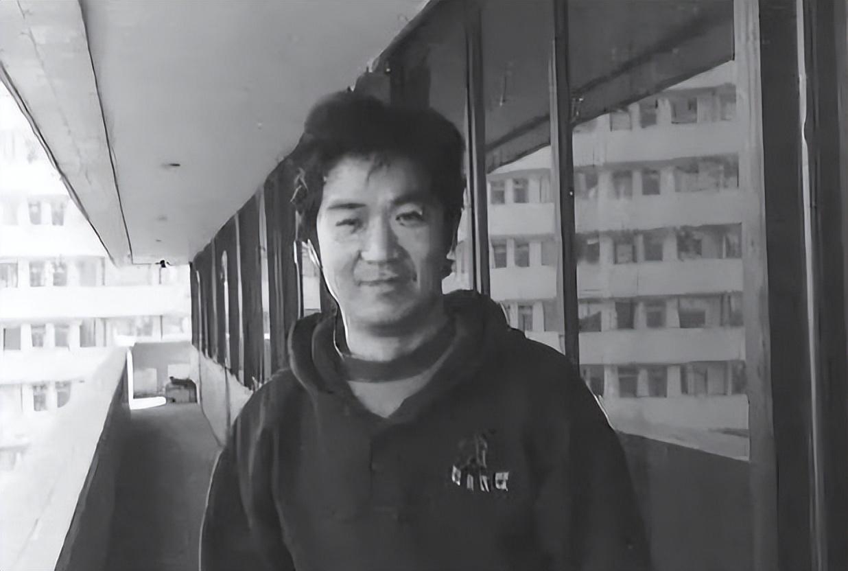 霍思燕|张国立晚节不保,世界在也不能宽容他