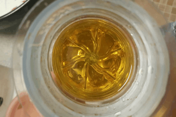 尿液中泡沫多真的是病吗?