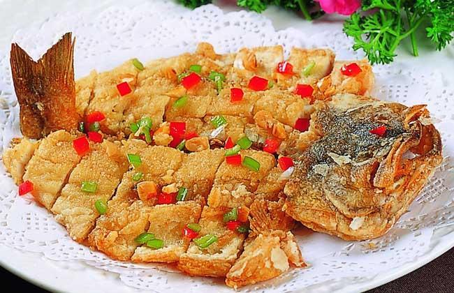 炖鲈鱼的家常做法 营养丰富而且刺少小孩老人都能吃