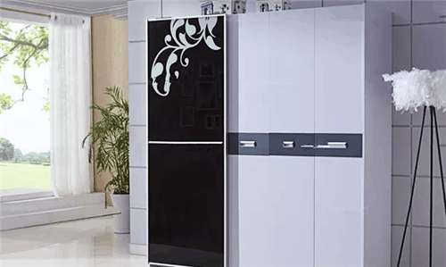 衣柜推拉门效果图 别致的衣柜设计