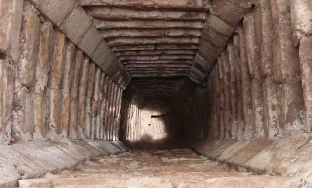考古学家在玛雅金字塔底下发现秘密通道连接玛雅人的圣地