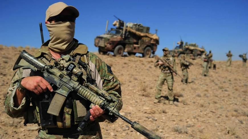 叙利亚叛军手起刀落狙击手子弹出膛战场幽灵从来只做不说