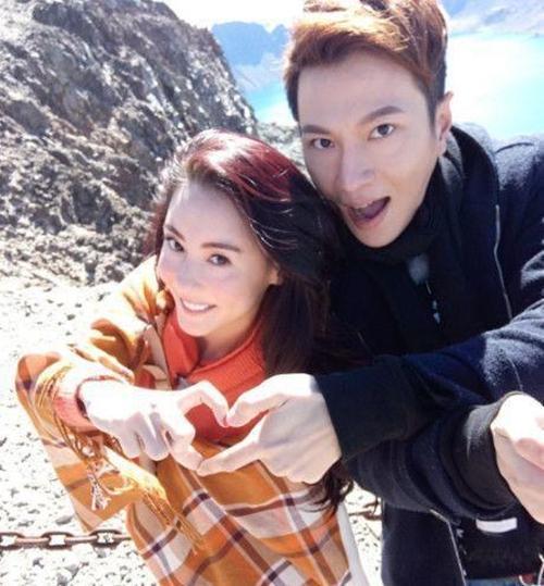 张柏芝与小男友何孟怀即将大婚, 谢霆锋的回应让: 网友心酸!