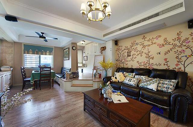 68平两房装出三房, 做了一个小地台还挺实用的