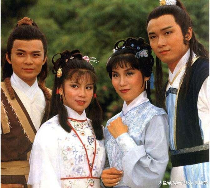 “飞雪连天射白鹿, 笑书神侠倚碧鸳。”别了, 金大侠! 一路走好