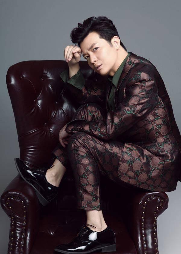 央視一哥上位 任魯豫憑什么站C位? 妻子年輕貌美是董事千金