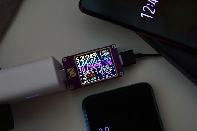 双向快充和数显，紫米Aura移动电源不盘一个吗 ?