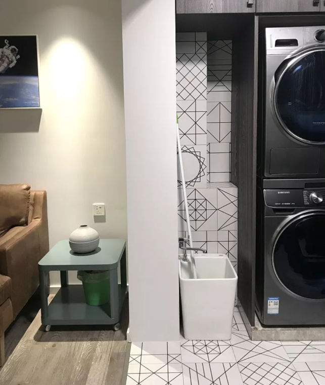 砸掉電視墻，全屋簡約風，他家反而變“豪宅范”！全屋收納更贊