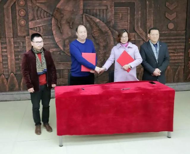 共生时代|行业协会的助力, 企业间的深度关联, 缺一不可