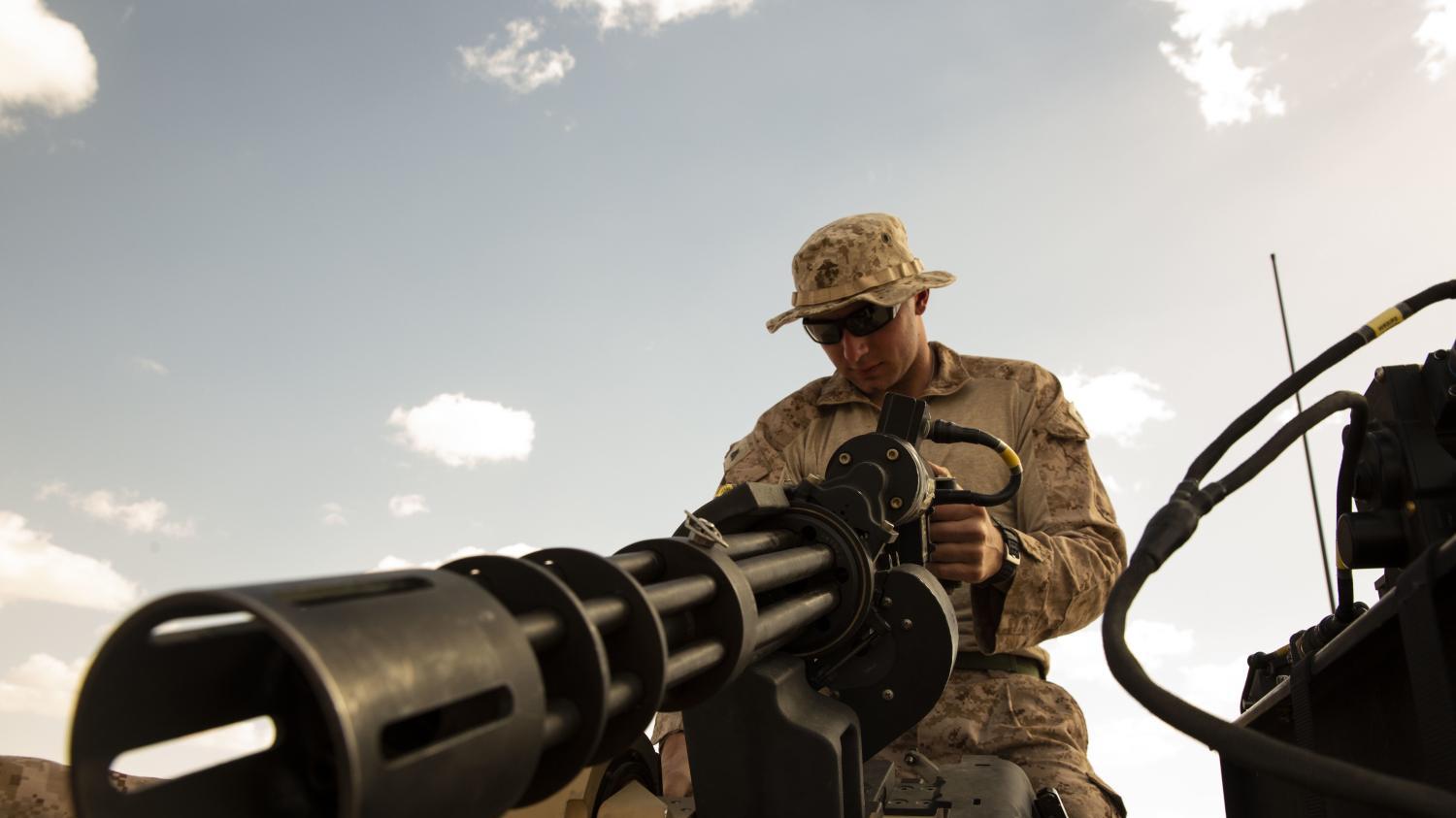 部队战斗射击板报