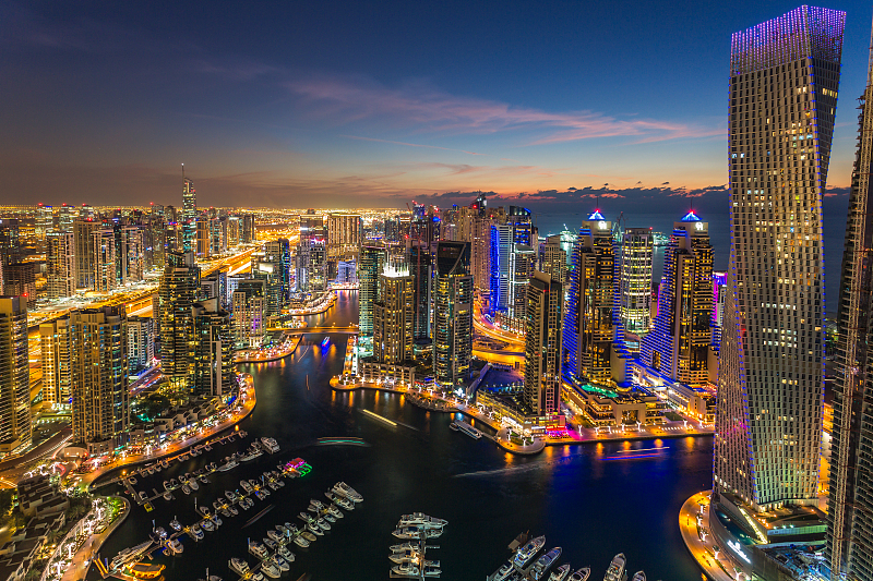 外国一线城市楼市大降，每平米仅为2.5万元，中国人去抄底