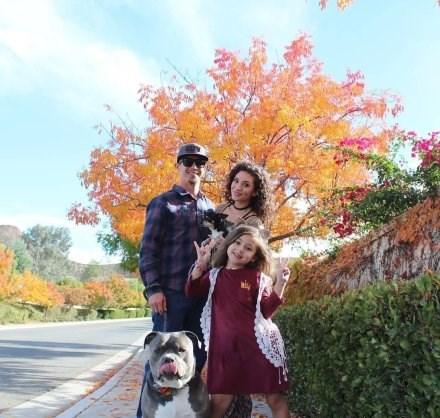 这就是很多人养狗的原因, 网友: 想骗我养狗生女儿