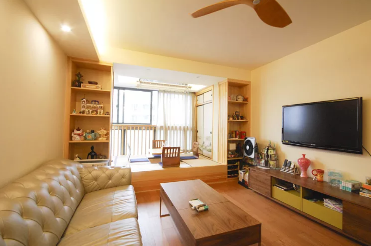 打通陽臺做改造，等于多出一間房！淋浴房坐著洗澡，太實用！曬曬