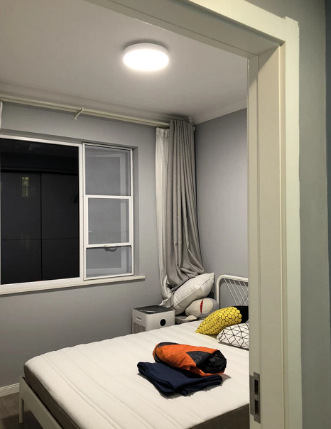 越來越流行舍棄電視機，全屋簡約風！曬曬我家，越看越順眼！