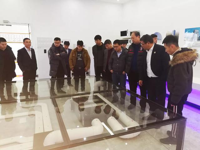 共生时代|行业协会的助力, 企业间的深度关联, 缺一不可