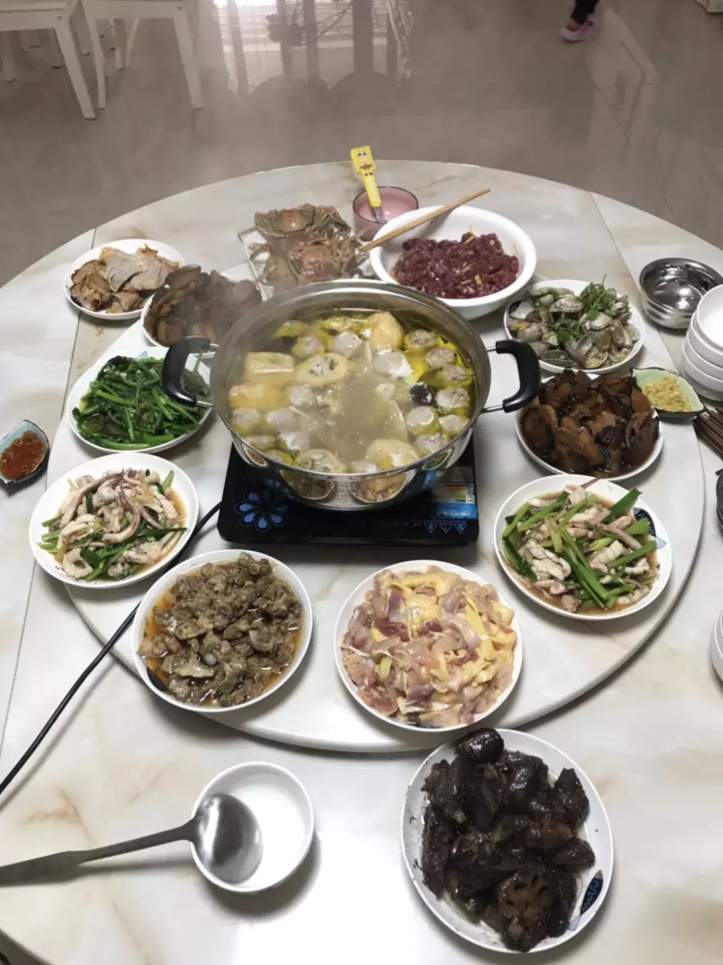 搬家一個月，忍不住曬曬！全屋太漂亮了，電視墻貼瓷磚最明智！