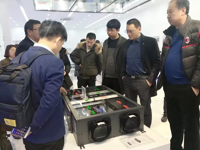 共生时代|行业协会的助力, 企业间的深度关联, 缺一不可