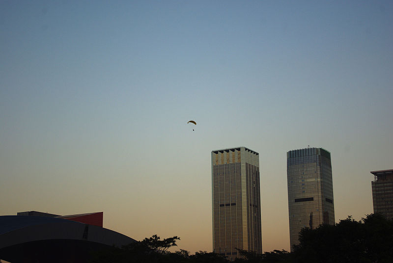 房地产大势所趋！5年后，租房“大鱼大肉”，买房“吃糠咽菜”