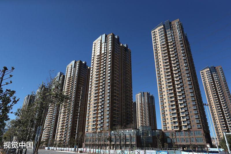 寒冬中的开发商: 跑同行售楼部门口截客, 年终奖打水漂还没底薪