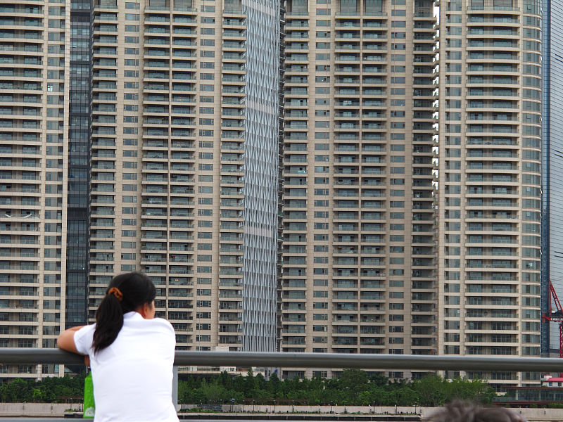 10年后，会产生多少空置房？手持50万现金要不要买房，来看专家分析