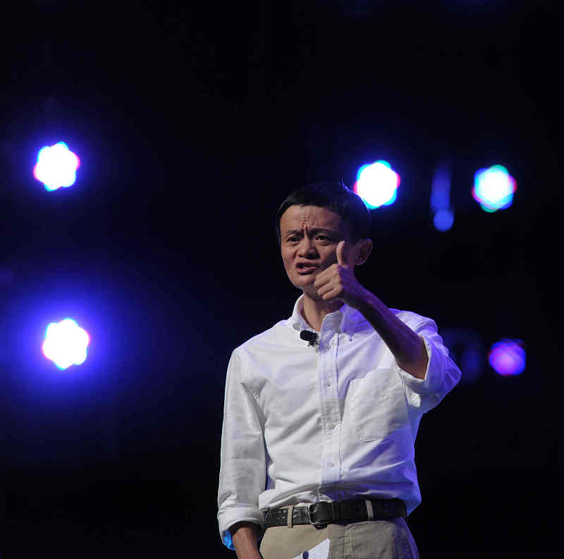 马云：如何把梳子卖给和尚？员工回答后被辞退，网友：不愧是大佬