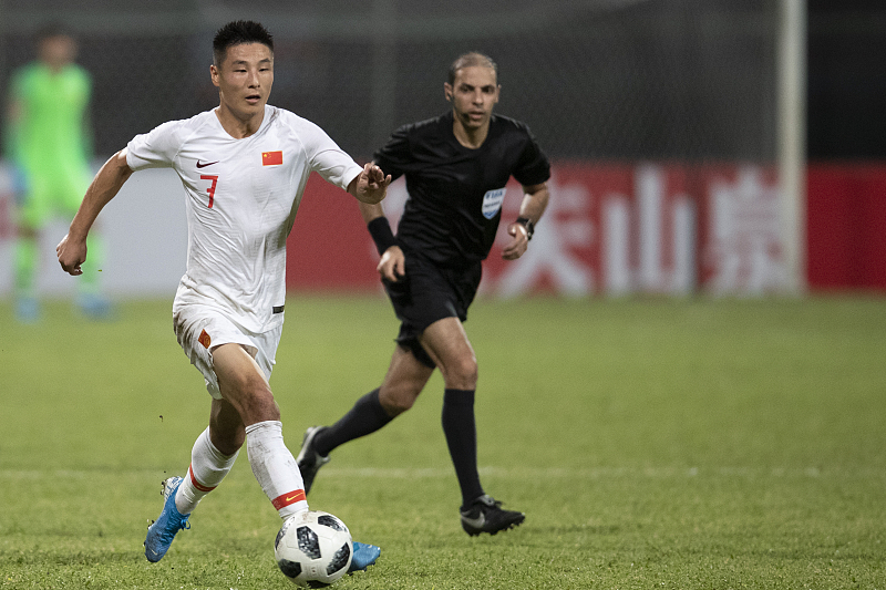 武磊■曝武磊确诊感染新冠肺炎！三天前还和儿女玩闹 网友：回国治吧