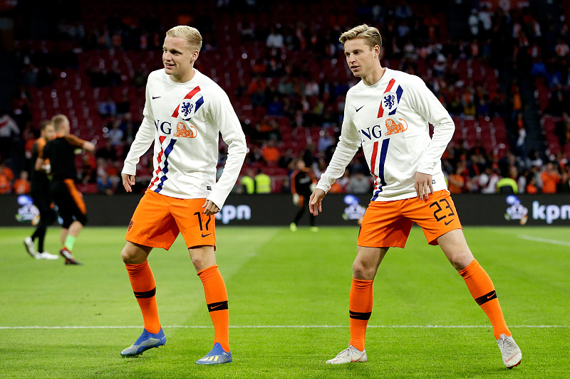 曼联@曼联有望迎来另一名天才球星,将拥有一个空前强大的中场组合