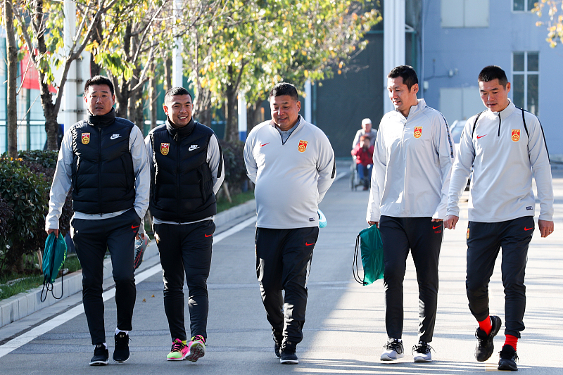 日本队■他是国足公认的铁血战神，曾一人击溃日本后防，如今成足协高管