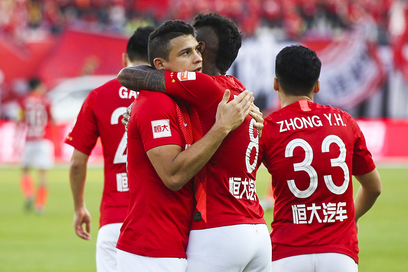 「中超」白高兴一场，一天时间好消息变成了坏消息，球迷：全华班不能踢？