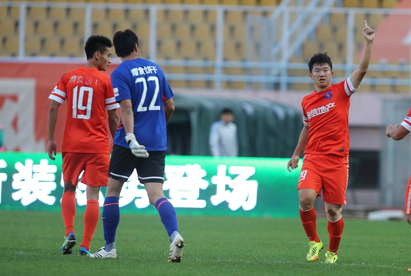 「山东鲁能」他因在鲁能不受重用离队，如今成新东家金靴，单赛季斩获19球