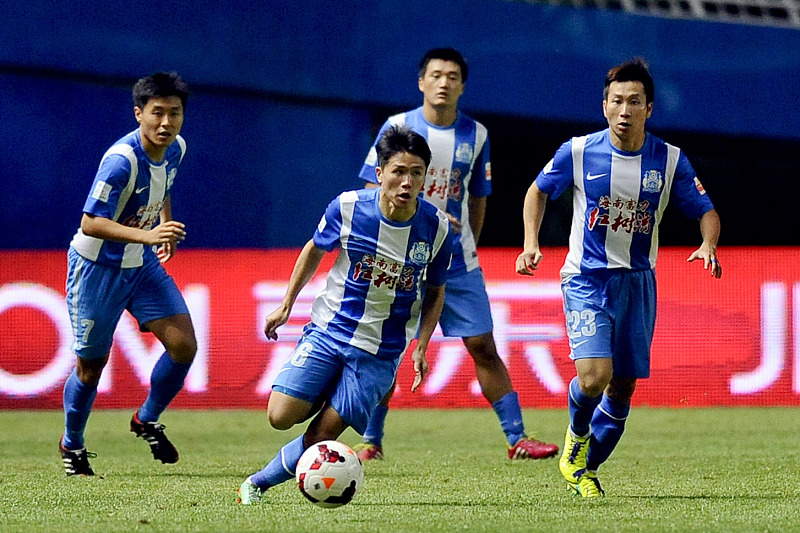 『上海申花』白高兴了！申花引进他时曾以为如获至宝，如今却被证明不堪重用