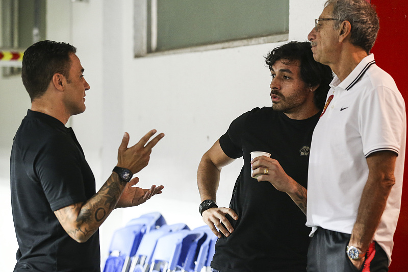 里卡多·高拉特：高拉特归化大石终落下，感谢恒大的先见之明，国足进军世界杯有望