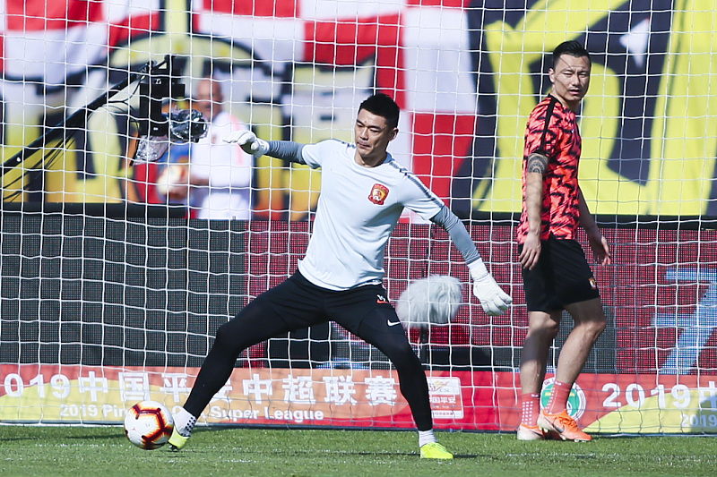 广州恒大|喜讯！恒大后防核心将在新赛季中超开打前火线复出，未来将挑大梁