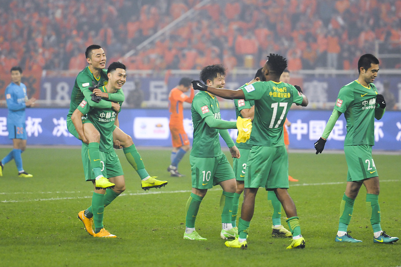 雷腾龙|白高兴了！球迷以为他来到泰达后将成核心，如今表现不佳急需爆发