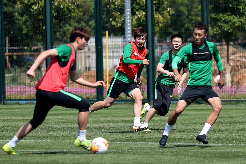 「北京国安」来新人了!国安重新吹响备战集结号,四大王牌新星首次现身一线队