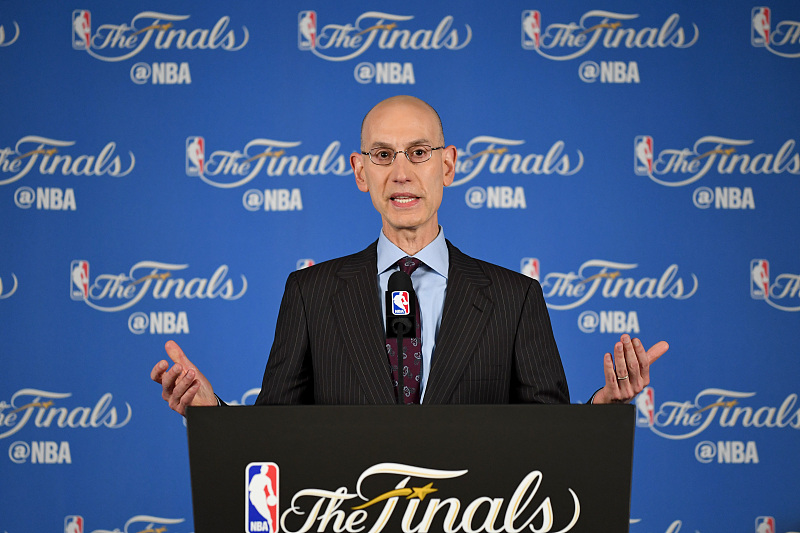 史蒂夫·科尔：就在刚刚！NBA总裁终于低下头，恳求科尔积极配合，联盟必须重启比赛