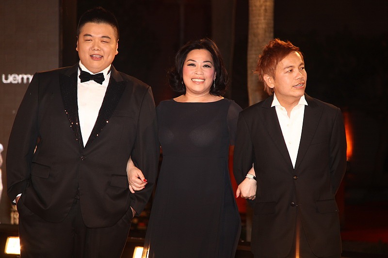 周星驰|2004年《功夫》票房力破2亿，功劳最大的他才拿2万，他送周星驰4个字