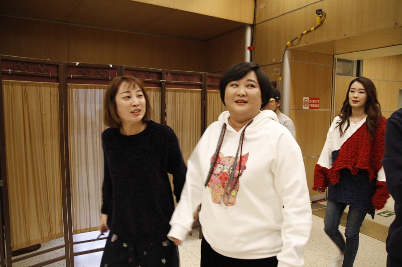 『冯巩』冯巩4个徒弟差距大，被捧的心术不正，不捧的徒弟却早已走红