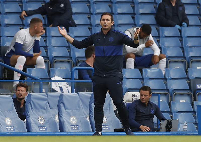 齐达内|齐达内再秀转会实力，26岁王牌沦为39岁老将替补，8亿豪门被坑惨