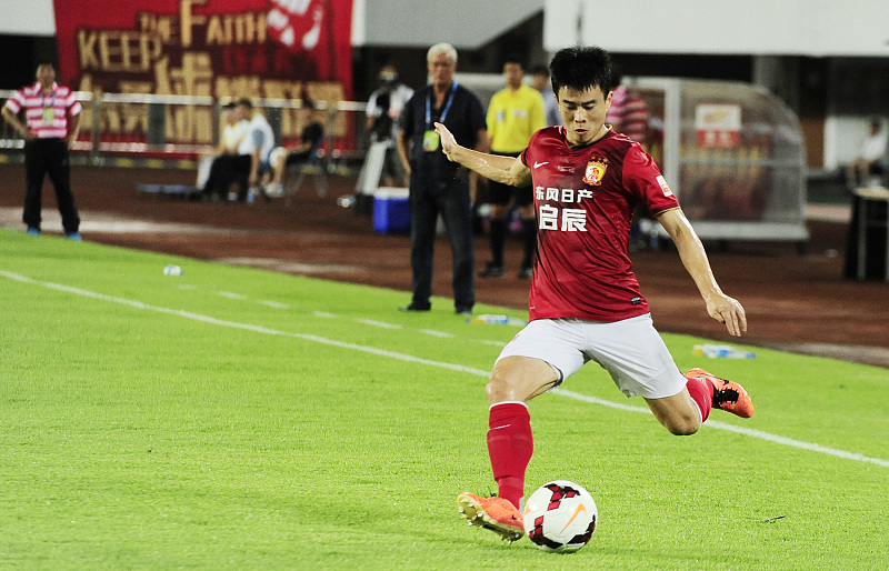 【国足】国足四大左后卫大盘点，吴承瑛位居榜首，恒大两大功勋强势入选